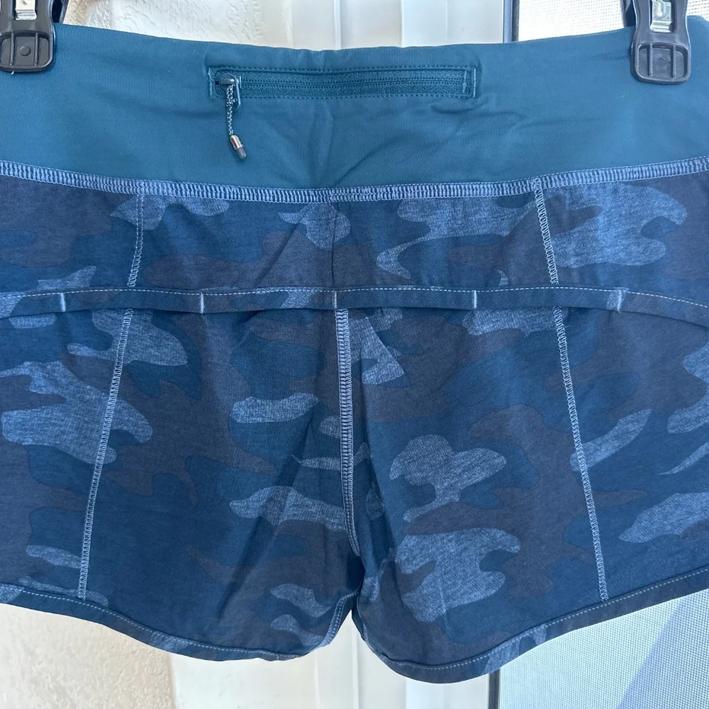 Lululemon Speed Shorts Size 2 - Picture 2 of 3